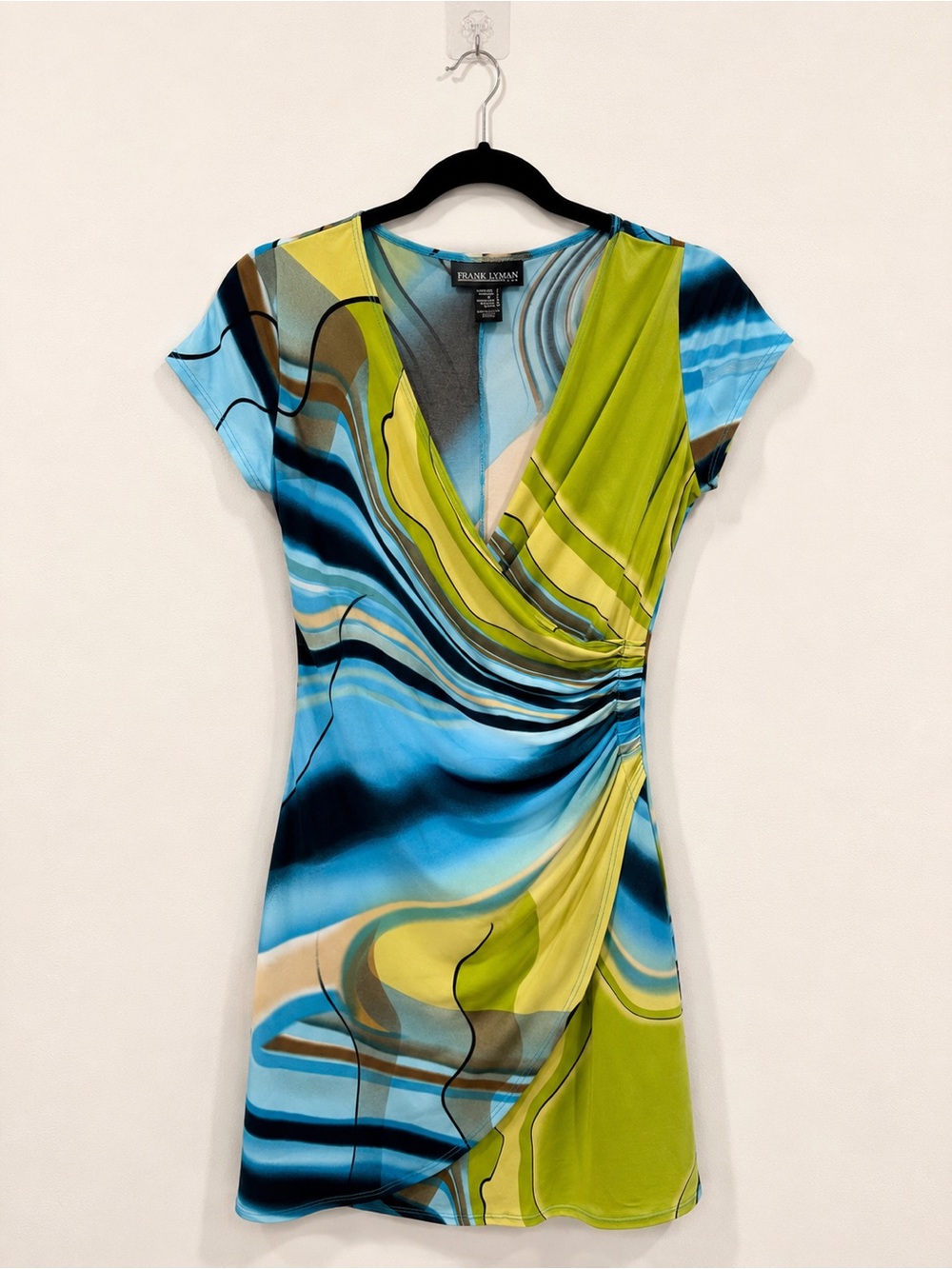 Frank Lyman Abstract Print Ruched Sheath Dress| Made in Canada | Size 8 - Picture 4 of 9